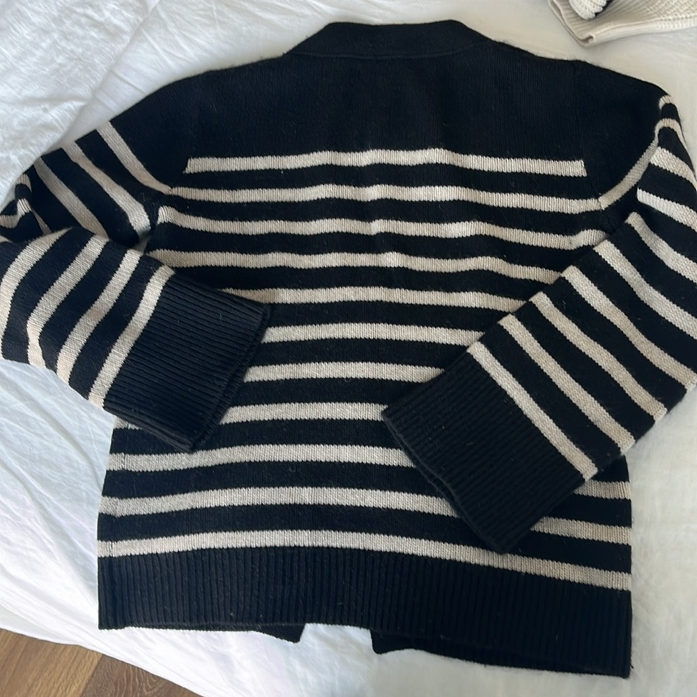 Lisa Yang Daphne Cardigan - Picture 12 of 15